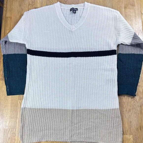 Evelyn Taylor Color-block Knit Oversized V-Neck Sweater (Fall Collection) - Picture 2 of 10